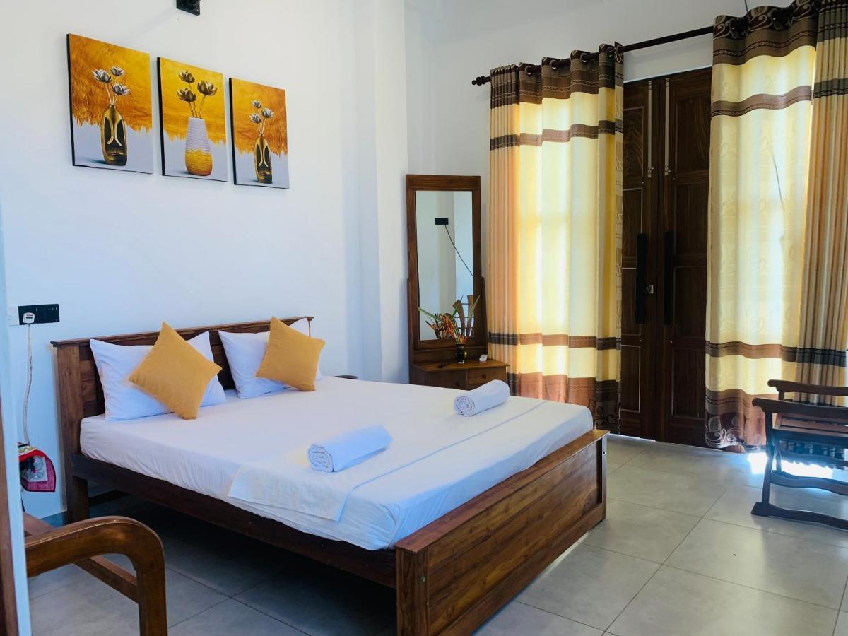 Kavin Beach Hotel Hikkaduwa Exterior foto
